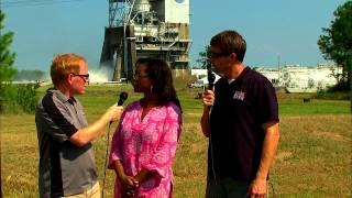 Smoke and fire RS 25 rocket engine test