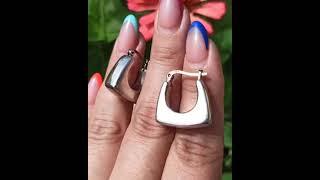 Стильные серебряные серьги  2600р #серьгисеребро #серебряныесерьги