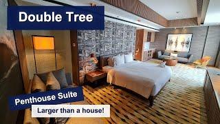 Does the Double Tree hotel Jakarta have the largest 'SUITE' in Asia?