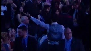 Jin blew a flying kiss to ARMY - BTS Billboard Music Awards 2018