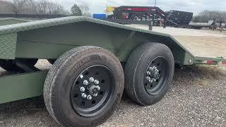 The T8X hydraulic tilt trailer has to be my favorite trailer that Maxx-D Trailers makes