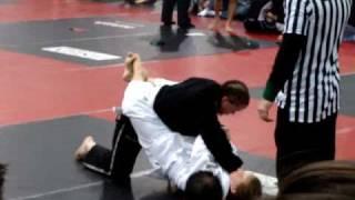 Two Girls Fight at Arnold Classic 2009