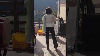 앗싸 ~~~~   어느 무명가수의 가벼운 몸풀기 댄스   ~~~