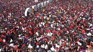 Crowd panics after reports of gunshots at Nathan Phillips Square during Raptors fan rally