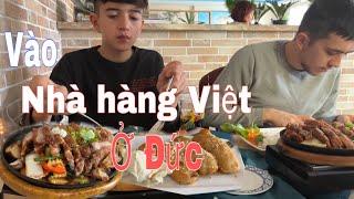 Vào nhà hàng Việt Nam ở Đức, ba cha con ghiền món vịt quay giòn | Cuộc sống ở Đức