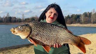 Lonely Beauty Catching Fish in Ukrainian Village! Fresh Carp Baked in Salt