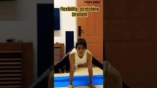 Strength, stretching, flexibility yoga #yogaforbeginners #ytshorts #yogapractice #motivation