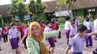 Senam Anak Indonesia Hebat (SDN 1 Bandung)