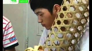 Sungyeol's hilarious banana prank on INFINITE