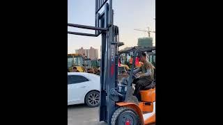 3  tons of the TCM forklifts with 4.8 m high and #forklift #tcmforklift #3tonsforklift