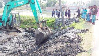 Kobelco excavator Working in Mud || Kobelco Excavator Stuck in Mud | excavator accident | JCB Video