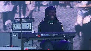 Blood Orange - Everything is Embarrassing (LIVE)