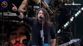 Dave Grohl - Foo Fighters   Tributo a  Malcolm Young  - AC DC
