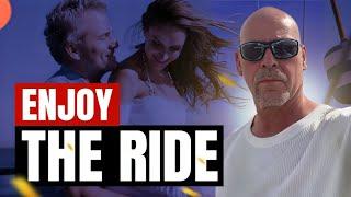 HOW WOMEN Date Multiple Men | Girl's Dating Multiple Guys | Men Enjoy The Ride