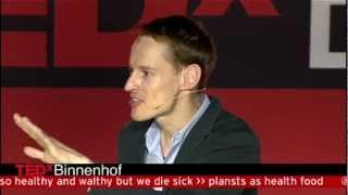 Innovation as a Dutch experience: Daan Roosegaarde at TEDxBinnenhof 2012