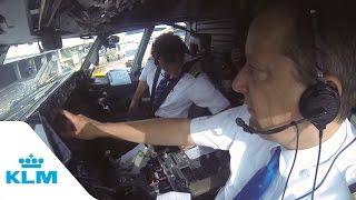 Autopilot in action | Cockpit Tales | KLM