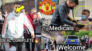 1st signing arrived for medicals️ DONE DEAL Manchester January transfer complete man utd transfer