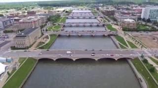 Down Town Des Moines Iowa / River (Drone)