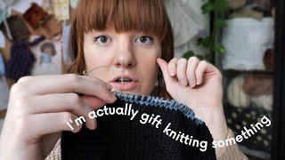 Gift Knit with Me // A lil yarn shopping, stash-busting, yarn mail + knitting together!