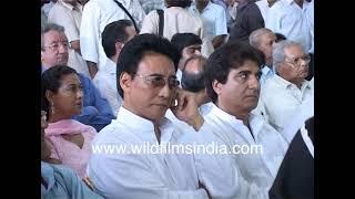 Danny Denzongpa looks dignified, with Shah Rukh Khan at Amrish Puri's last occasion