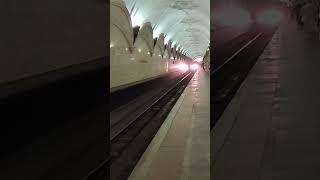 прибытие легендарного номерного 2550 на ст.Павелецкая #метро #номерной #like #shorts