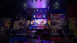 De twin nightly live band and disco ilustre Davao city