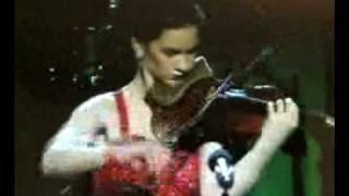 Hilary Hahn Plays Bach Preludio at Grammy's