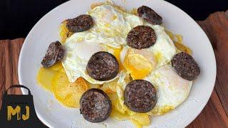 Huevos rotos con morcilla de Burgos