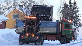 Ljungby L13 loading snow on Scania R142H V8 with highdump bucket