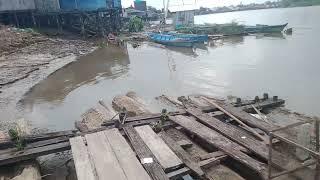 Beginilah keadaan sungai Seruyan saat air nya mulai surut bikin betah & bikin jatuh hati ️