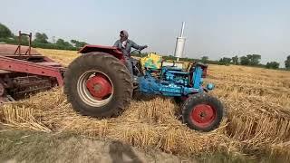 New modified 4 Saylinder ford trector on chopper performance in Chiniot