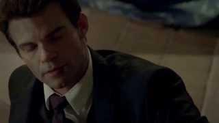 The Originals 1x01 - Klaus & Elijah Fight Scene, Elijah gets Emotional