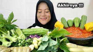 AKHIRNYA BISA MAKAN ENAK LAGI  -  LALAPAN MENTAH SAMBAL TERASI !!!