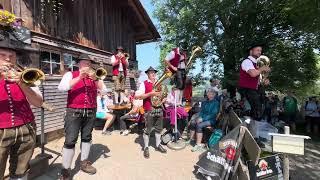 Musikkapelle Missen-Wilhams, Video 2 am 21.07.2024, auf der Pfarralpe bei Missen, Oberallgäu,