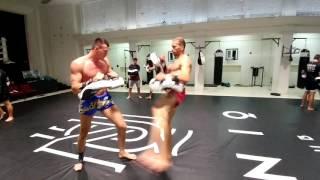 Middle Kicks Muay Thai - Radoslaw Paczuski / Arkadiusz Wrzosek