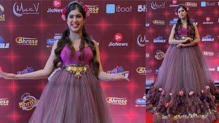 Riva Arora Present at the Red Carpet of the Boogle Bollywood Ballistic Awards—Season 2