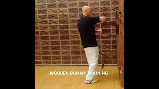 WOODEN DUMMY TRAINING: WING CHUN KUNG FU #kungfu #martialarts #wingchun #wooden #jeetkunedo #karate