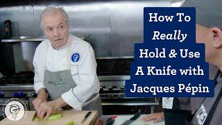 Learn to Properly Hold Your Cooking Knife