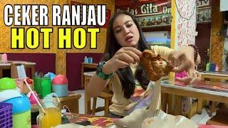 Puty Nurul Menjajal Pedasnya Ceker Ranjau Hot Hot | MAKAN RECEH (15/08/21)