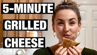 5 Minute Grilled Cheese || QUICK AND EASY MEAL FOR COLLEGE STUDENTS