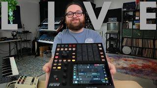 Jon Makes Beats on MPC 3.0