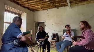 "Willie Clancys - The Millers Daughter - I'm Waiting for You" (Reels) - Uilleann Pipes/Fiddle