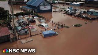 Catastrophic flooding in Kenya leaves desperate families searching for loved ones