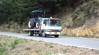 New Holland TL 95 Ecuador - Servicio Express