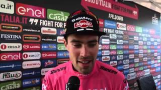 DUMOULIN EROE IN ROSA DAVANTI AL SUO RE 1a tappa 99° Giro d'Italia