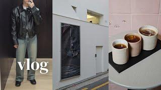 vlog | 웨이비니스 25SS | 우드비 티셔츠 구매! | 카페 플롬 | 유니클로 u 유틸리티 셔츠 | 스테디에브리웨어 | 오츠커피 | 김치볶음밥 만들기 | 오랜만에 면접