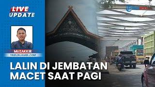 Macet Panjang Jembatan Aurduri Kota Jambi-Muaro Jambi saat Pagi Hari, Gara-gara Jalan Rusak