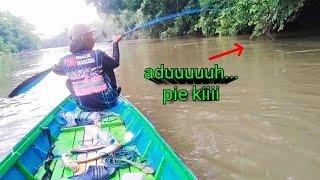 detik detik pancing di hajar ikan monster