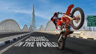 Rallye-Dakar-Held Sam Sunderland unterwegs zum höchsten Gebäude der Welt