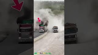 American truck VS Chinese truck || #truck #truckdriver #shorts